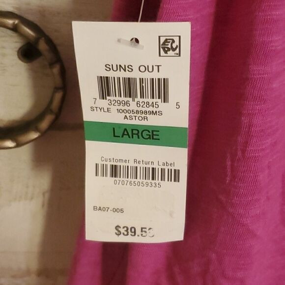 Ruffle back tank    - Picture 4 of 6